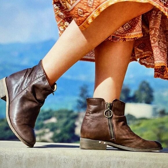 NEW BEEK Leather Quail Booties chocolate for women 1065tn - Picture 1 of 13